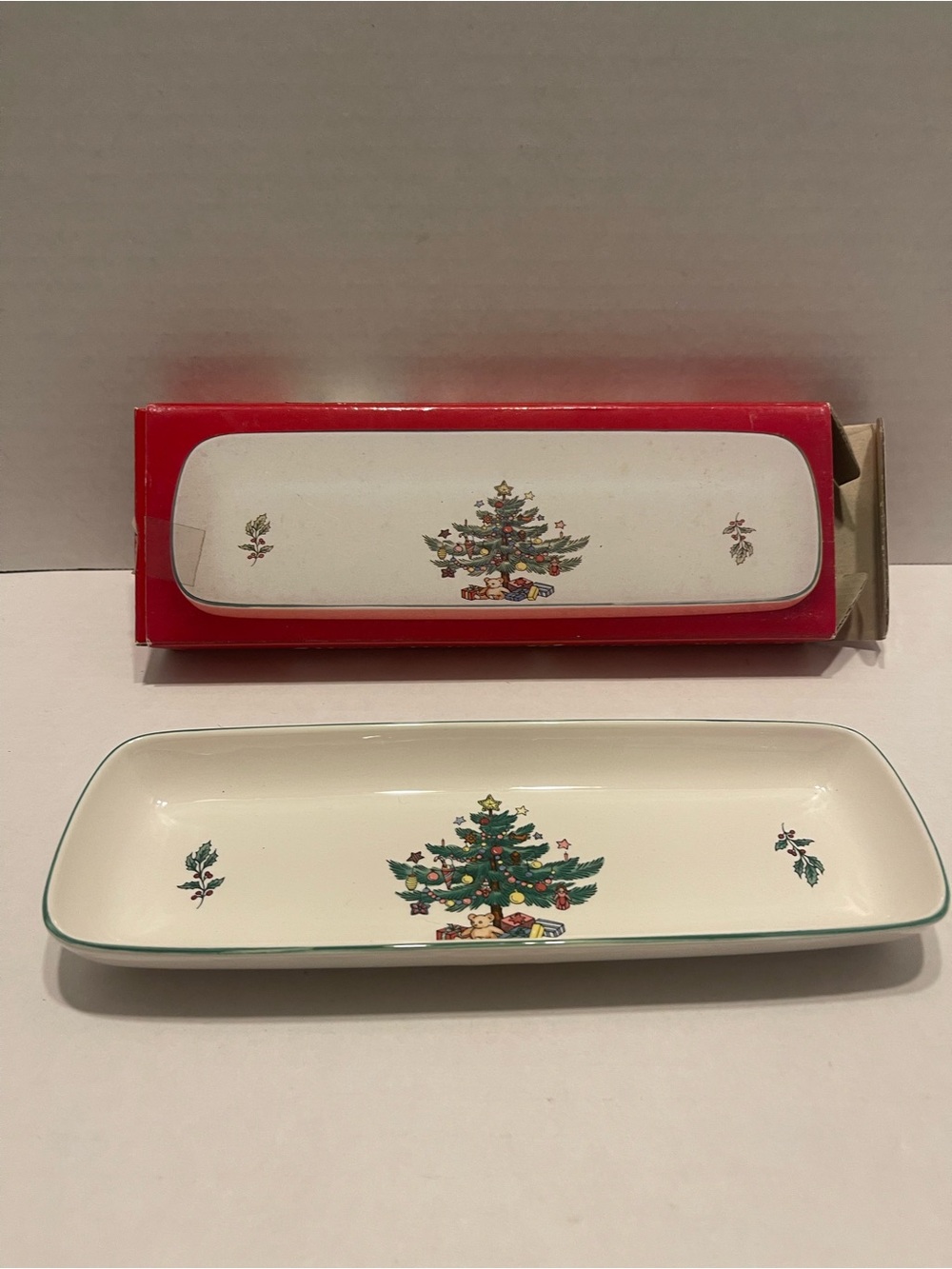 Vintage Japan Nikco Festive Christmas Tree Ceramic Serving cracker/Mint Tray
